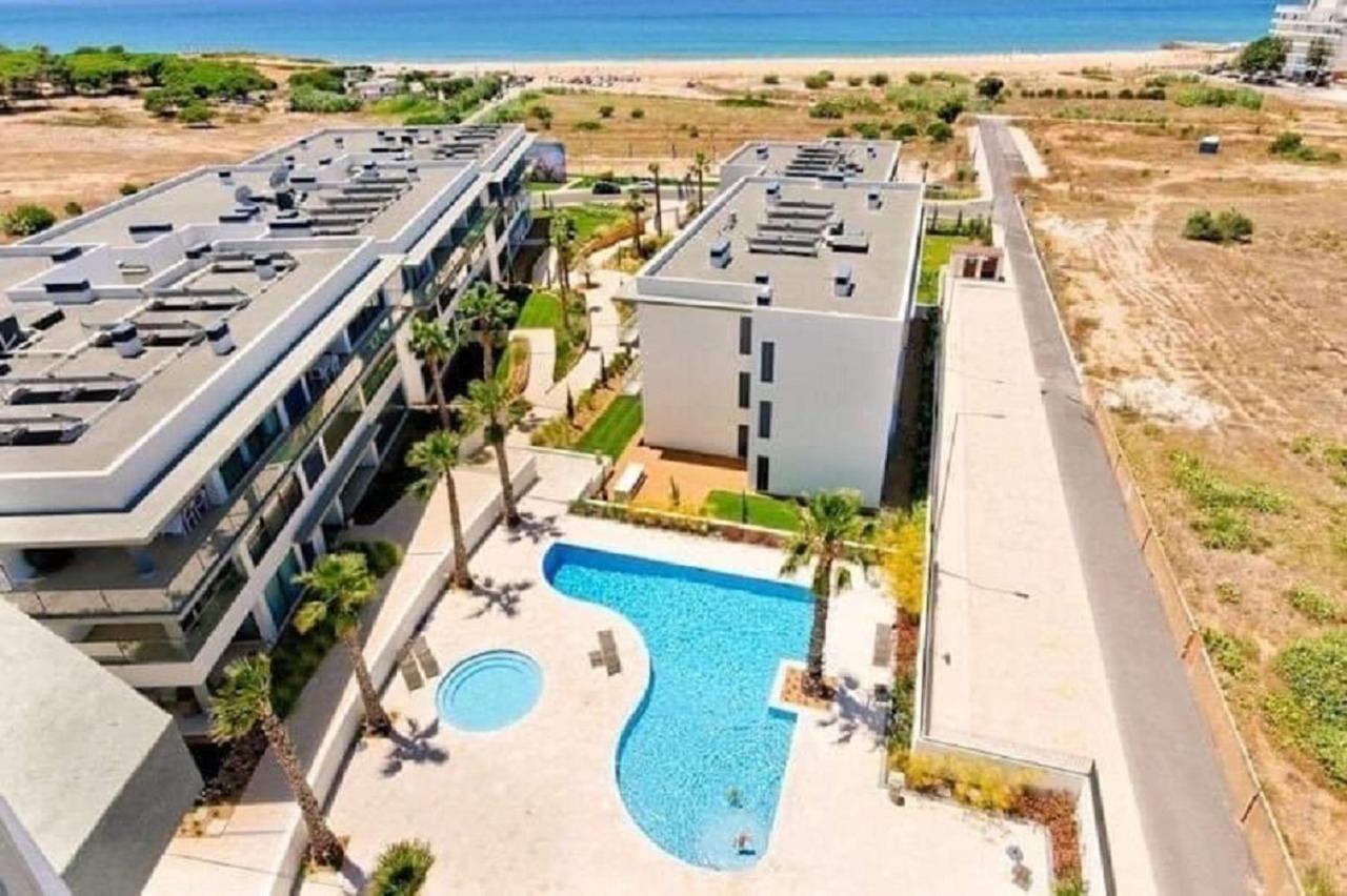Apartamentos Cavalo Preto Beach Resort Куартейра Екстериор снимка