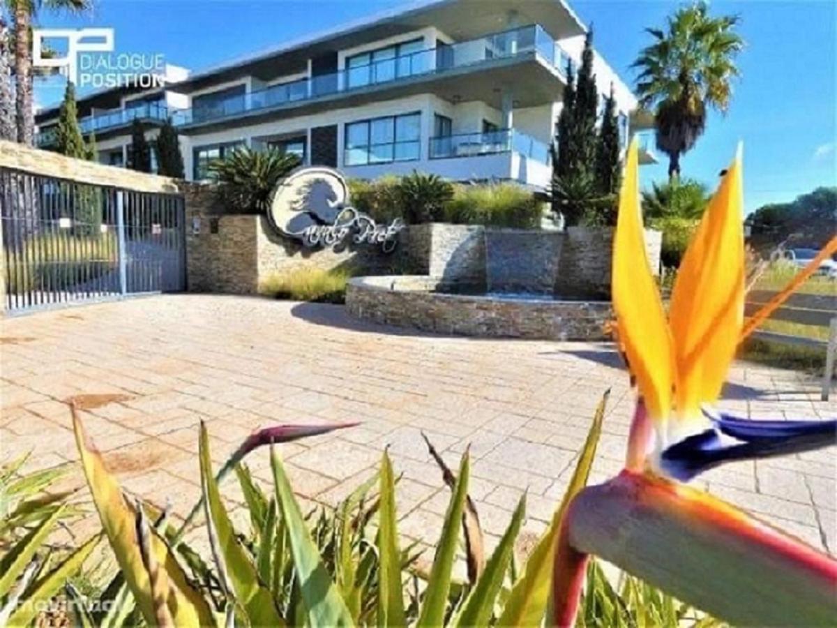 Apartamentos Cavalo Preto Beach Resort Куартейра Екстериор снимка