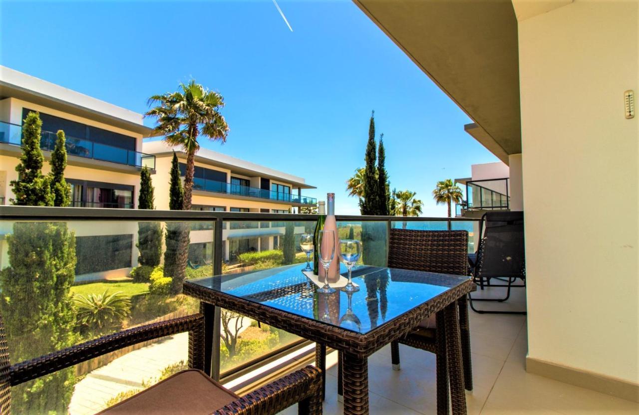 Apartamentos Cavalo Preto Beach Resort Куартейра Екстериор снимка
